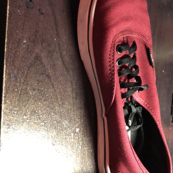 Maroon vans - Picture 2 of 5